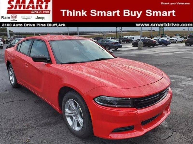 Used 2023 Dodge Charger SXT image 1