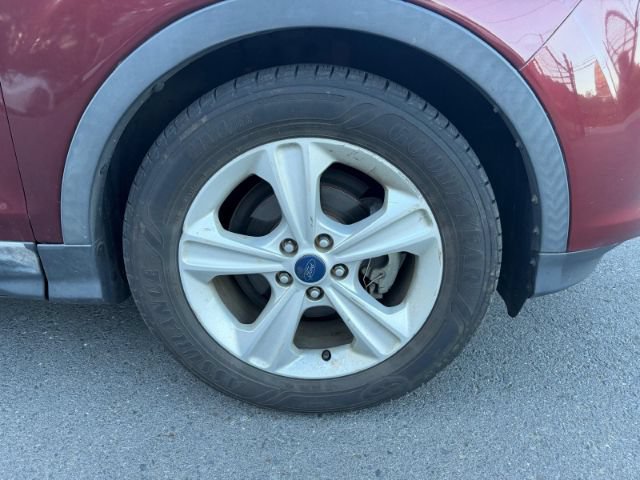 Used 2015 Ford Escape SE w/ Equipment Group 201A FWD image 18