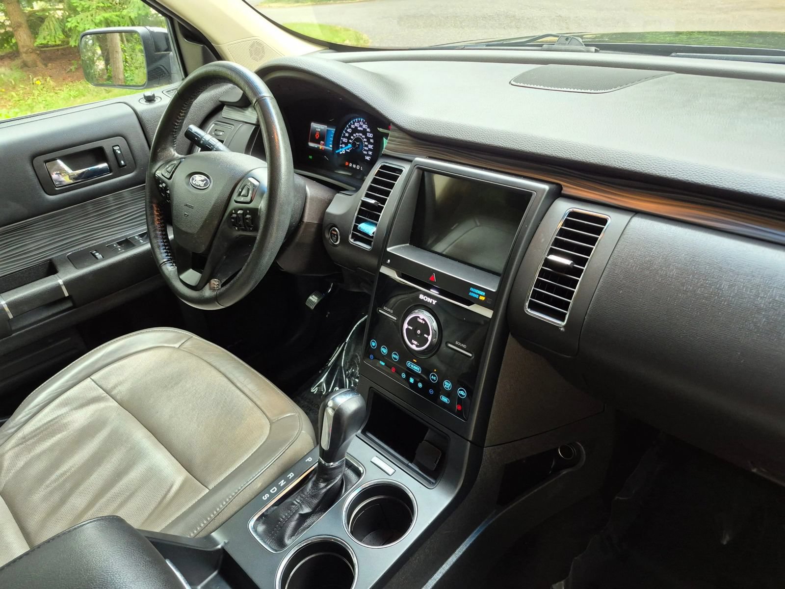 Used 2019 Ford Flex Limited w/ Limited Appearance Package AWD/4WD image 11