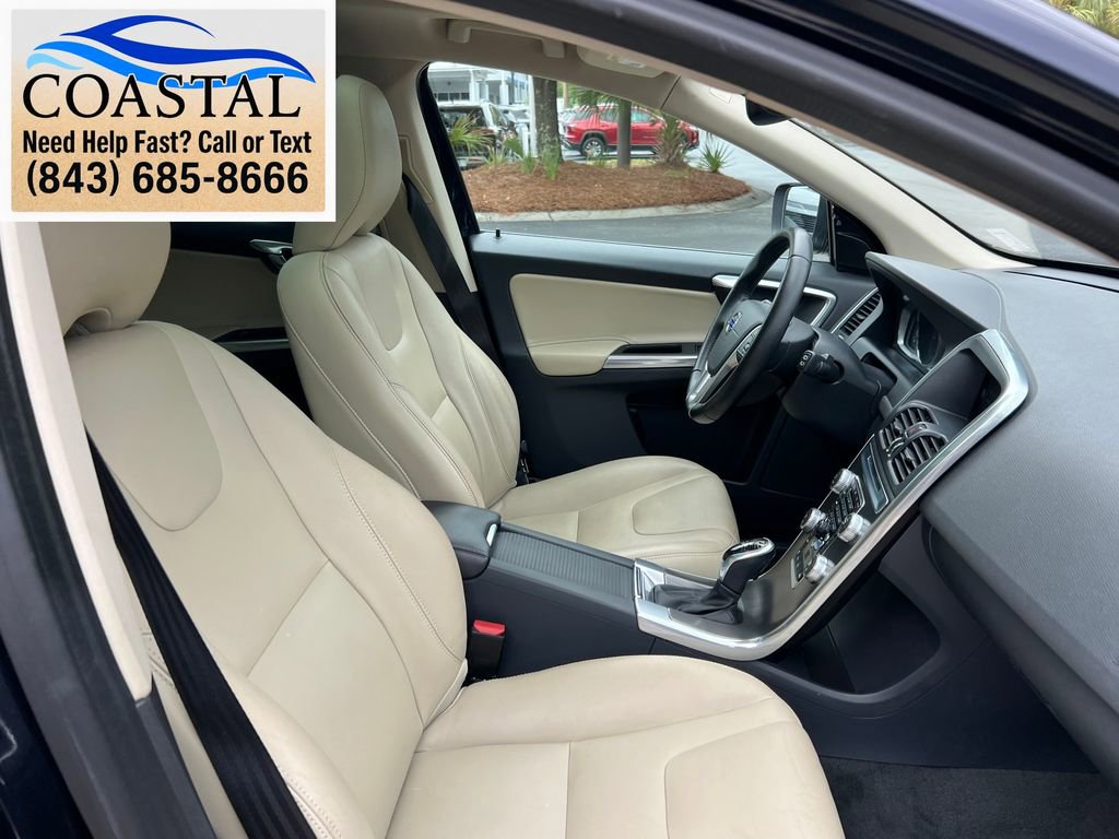 Used 2016 Volvo XC60 T6 w/ Proximity Package AWD/4WD image 25