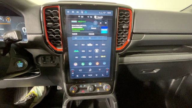 Used 2025 Ford Ranger Raptor AWD/4WD image 33