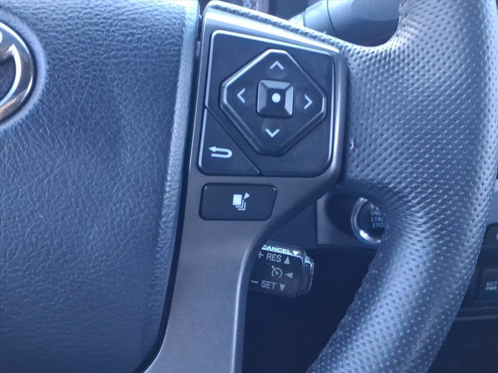 Used 2016 Toyota Tacoma TRD Off-Road image 24