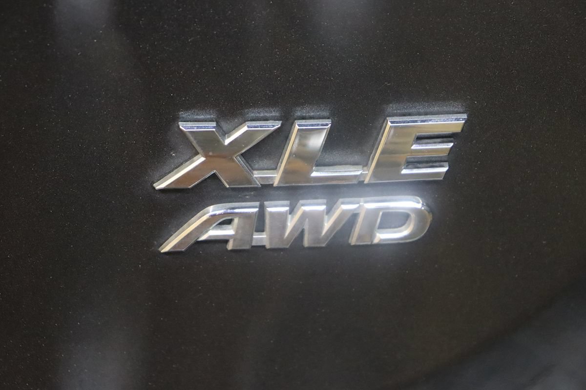 Used 2014 Toyota RAV4 XLE AWD/4WD image 22