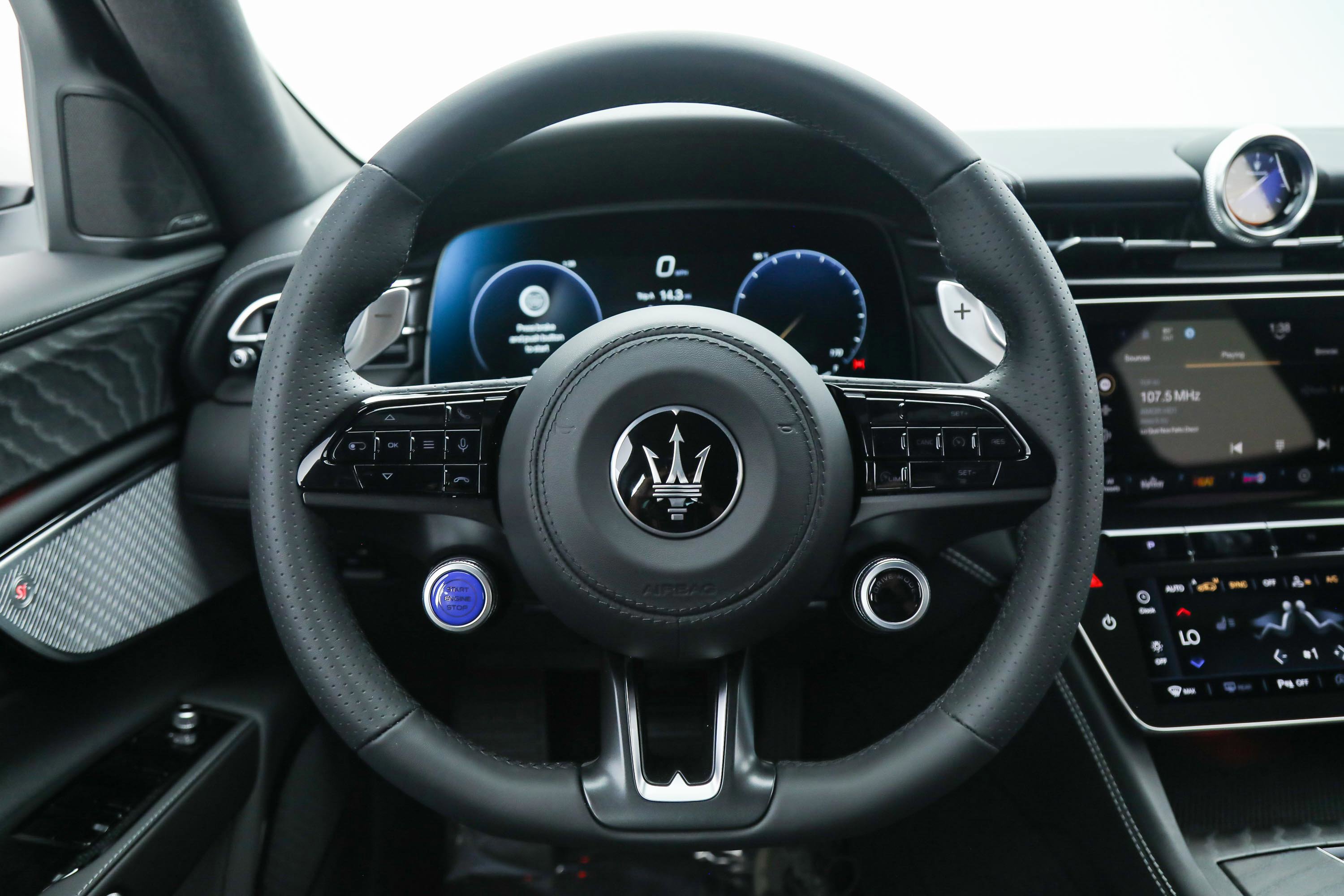 New 2025 Maserati Grecale GT image 17