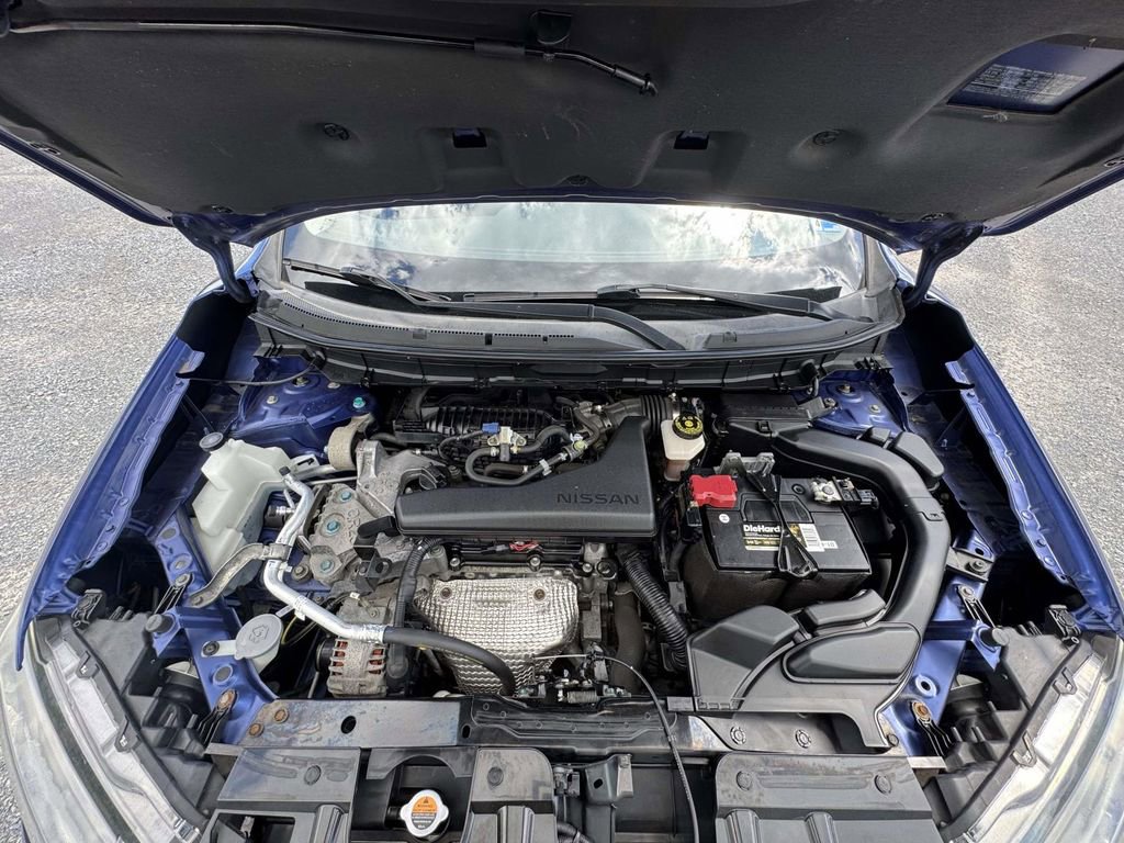 Used 2017 Nissan Rogue S AWD/4WD image 13