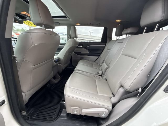 Used 2018 Toyota Highlander Limited AWD/4WD image 20