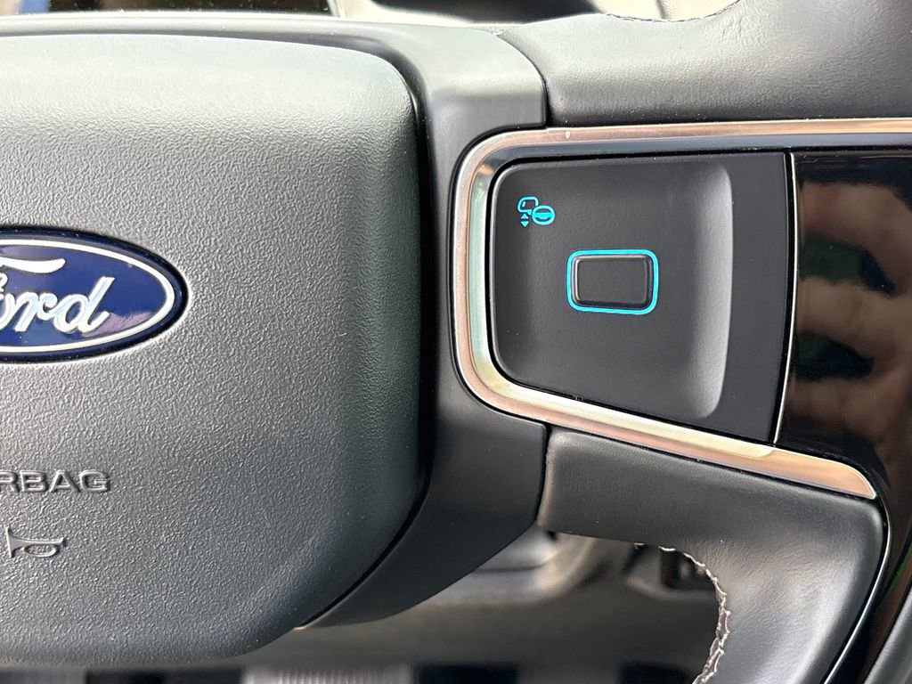 Used 2025 Ford Expedition Max Platinum w/ Driver's Package AWD/4WD image 21