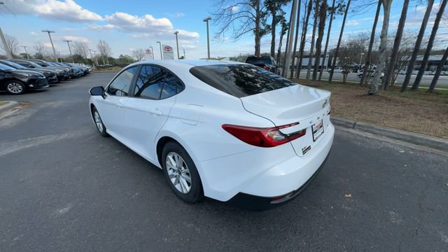 Used 2025 Toyota Camry LE image 13