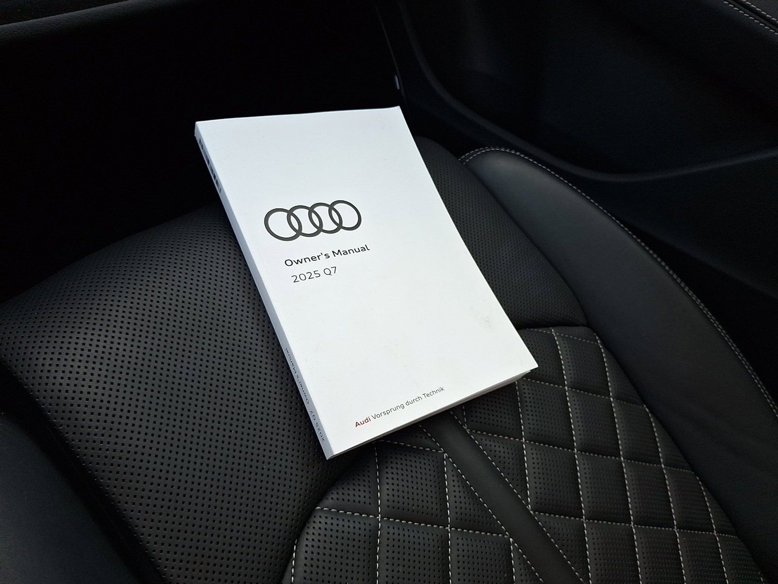Used 2025 Audi SQ7 Prestige image 26