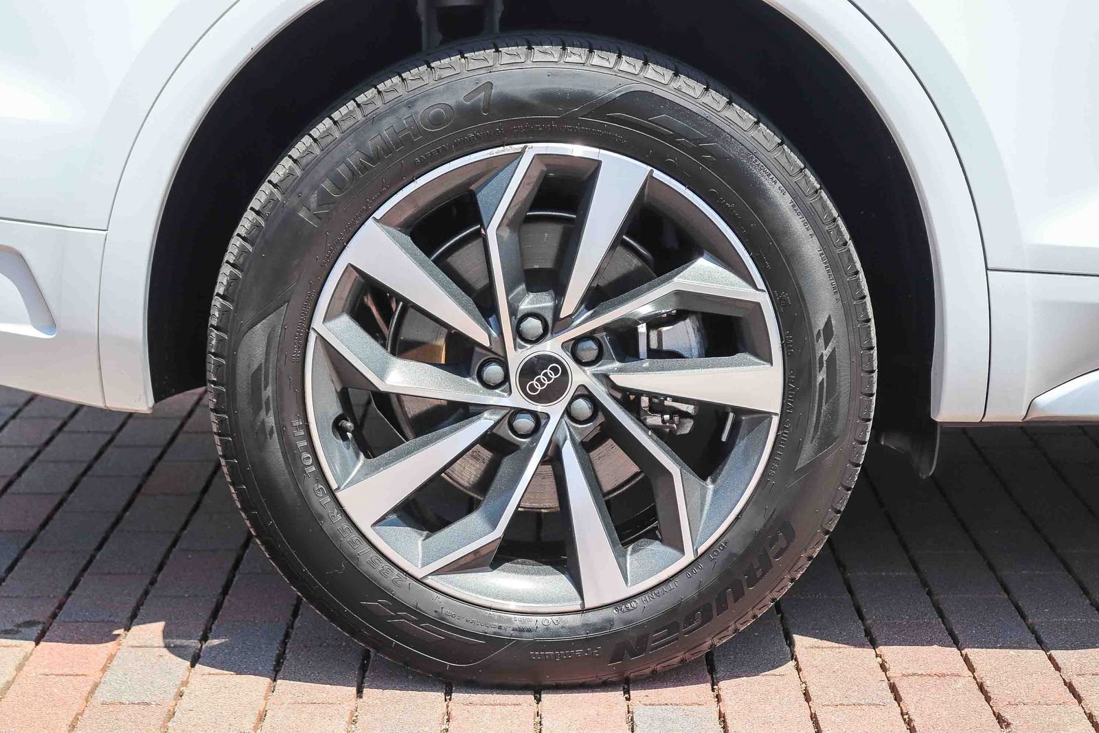 Certified 2023 Audi Q5 2.0T Premium Plus w/ Premium Plus Package AWD/4WD image 10