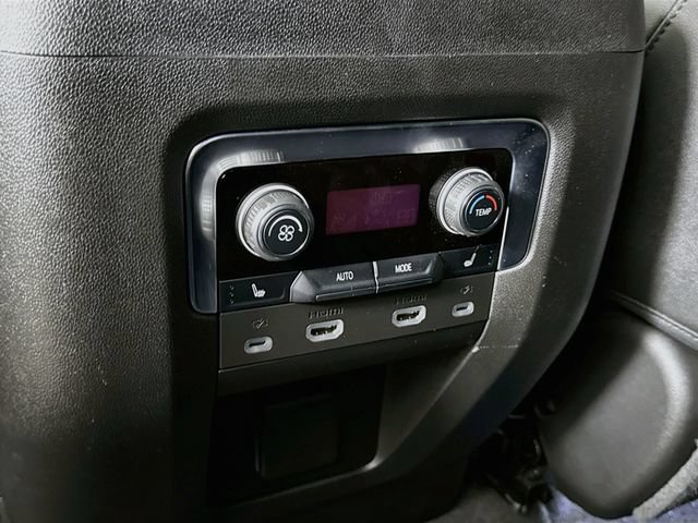 Used 2024 Chevrolet Tahoe High Country w/ Advanced Technology Package AWD/4WD image 28