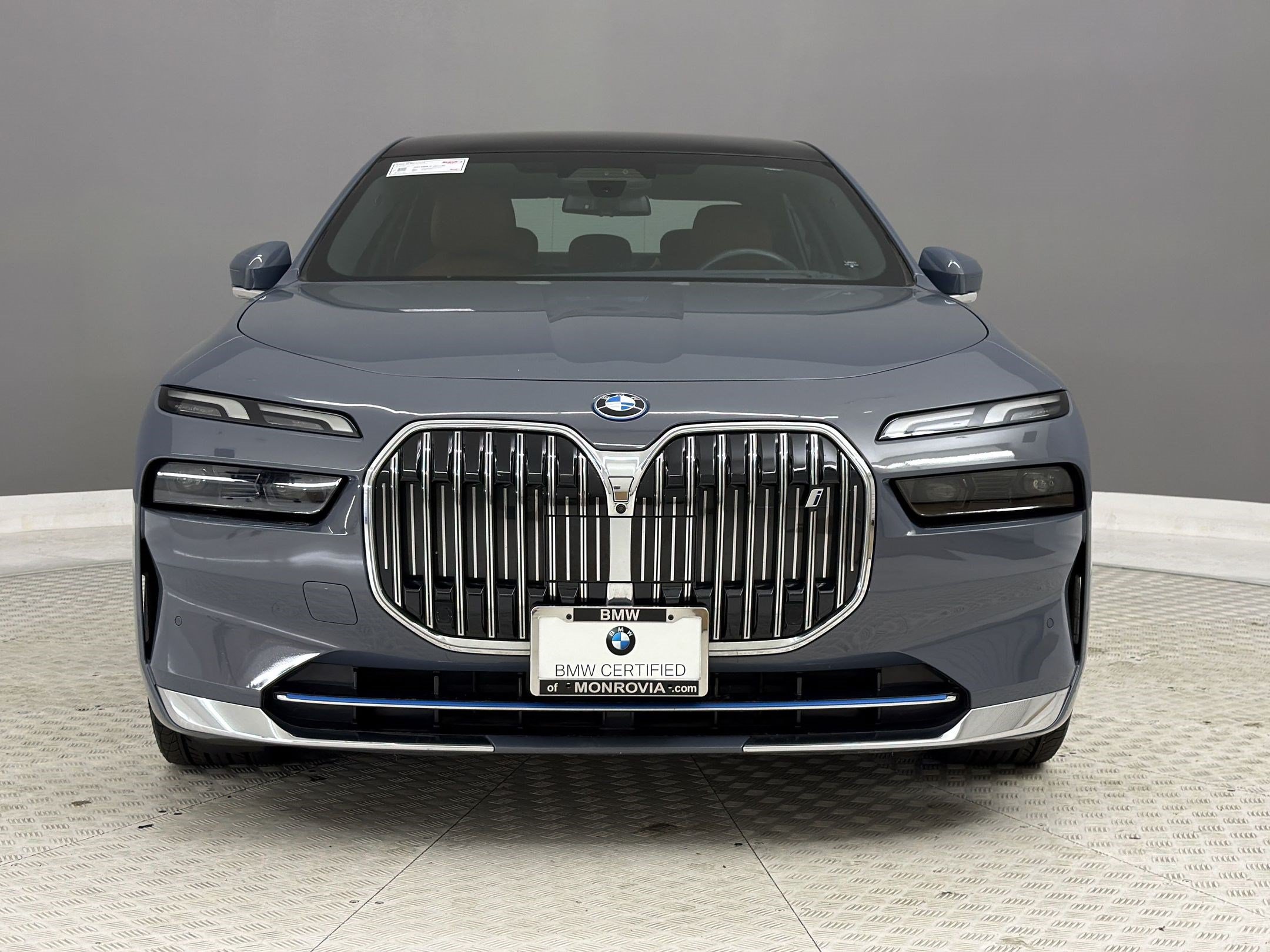 Certified 2023 BMW i7 xDrive60 AWD/4WD image 6