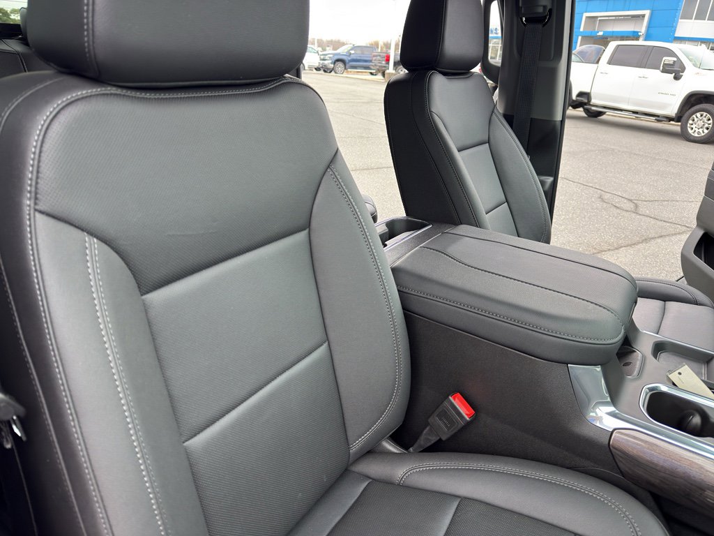 Used 2025 Chevrolet Silverado 1500 LTZ w/ Z71 Off-Road Package image 31