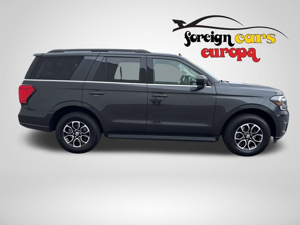 Used 2024 Ford Expedition XLT AWD/4WD image 8