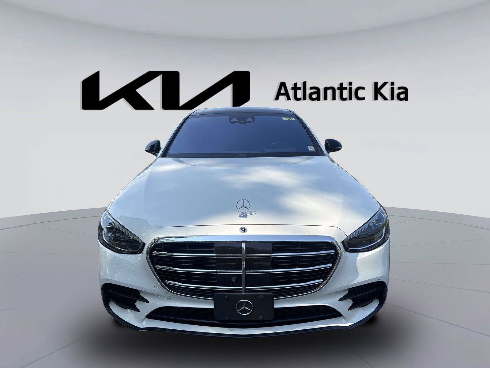 Used 2022 Mercedes-Benz S 580 4MATIC Sedan image 2