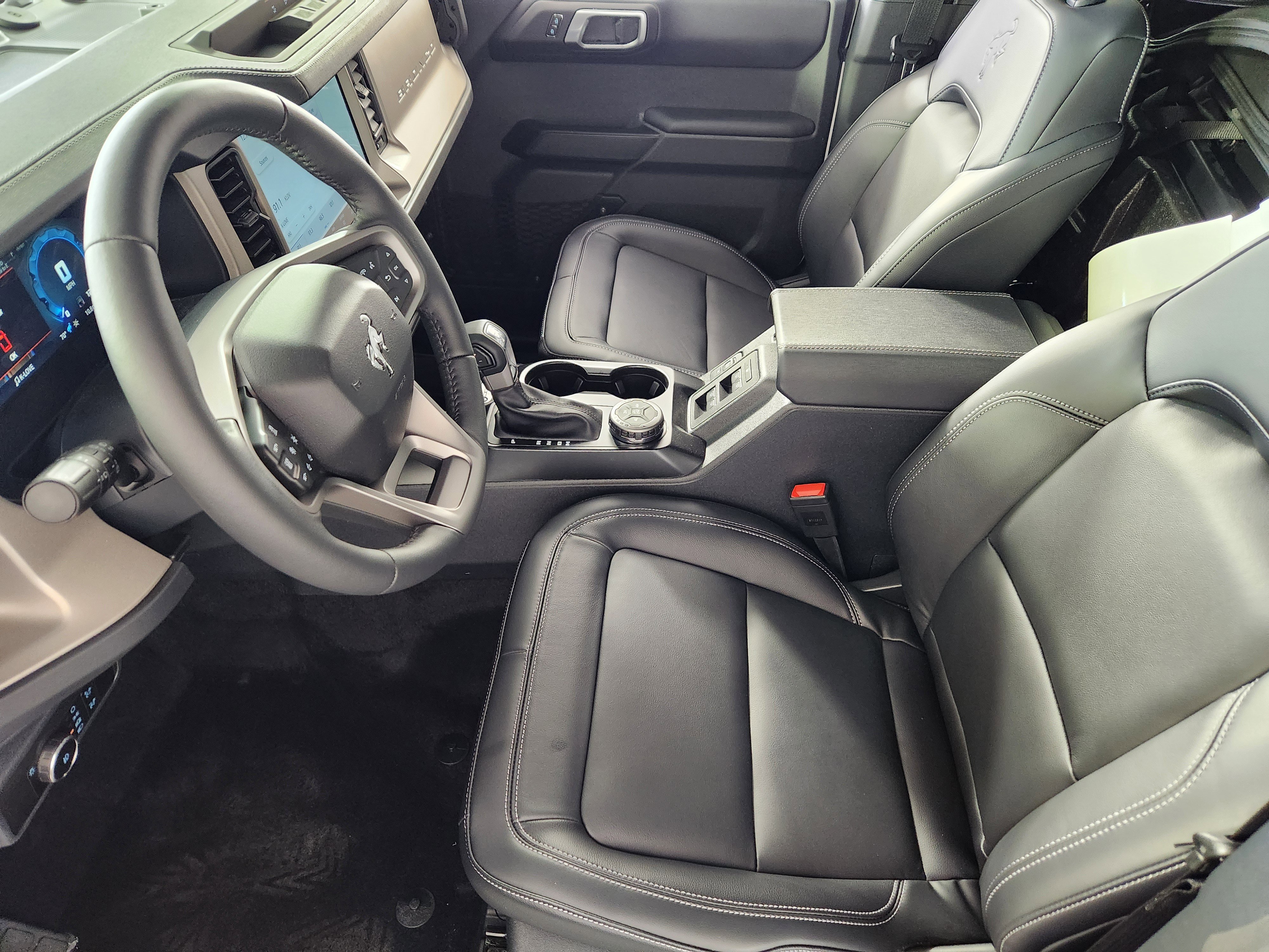 New 2026 Ford Bronco Outer Banks image 11