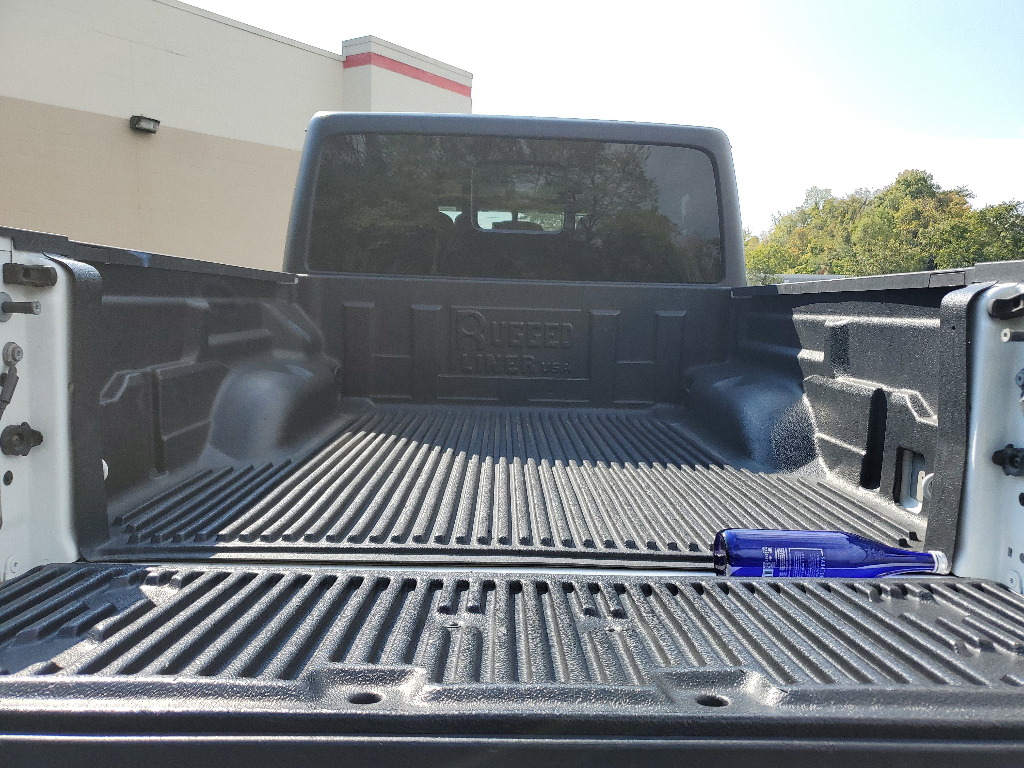 Certified 2023 Jeep Gladiator Overland image 10