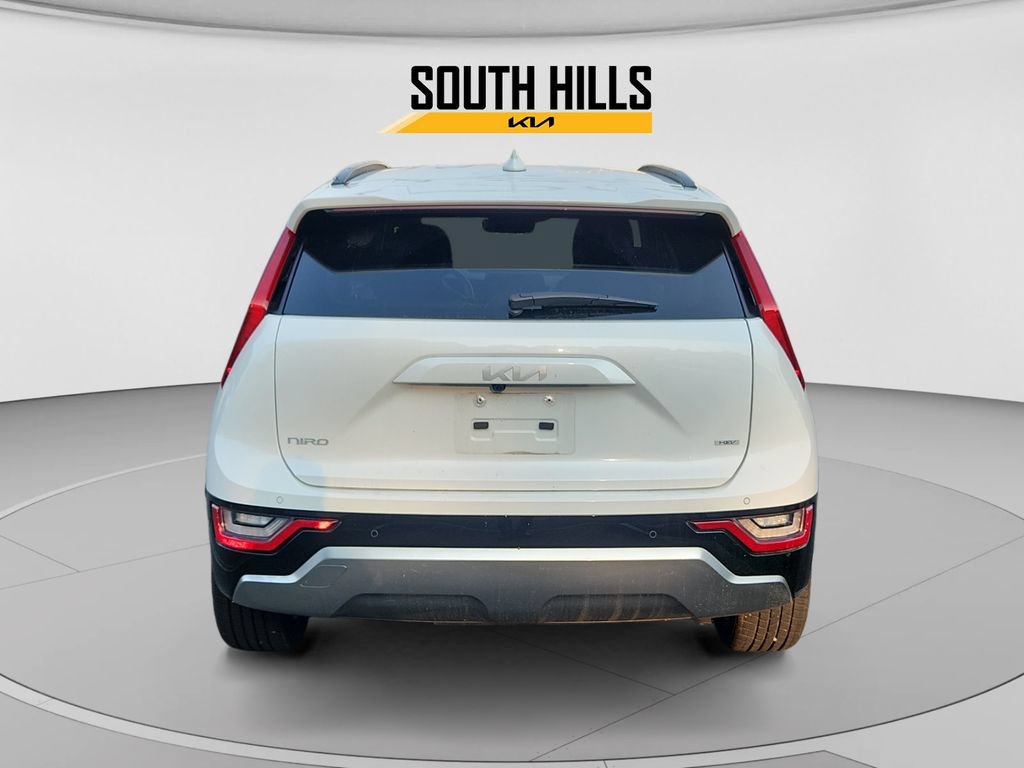 Certified 2024 Kia Niro SX Touring FWD image 4