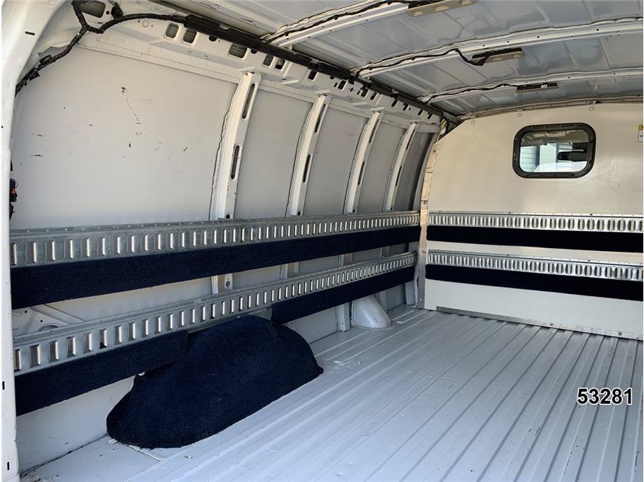 Used 2019 Chevrolet Express 2500 RWD image 10
