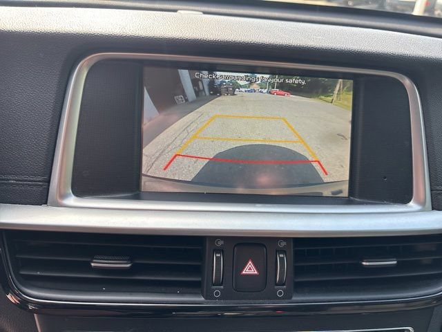 Used 2020 Kia Optima S FWD image 12
