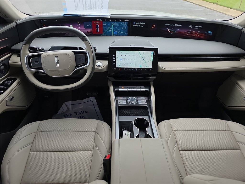 Used 2025 Lincoln Nautilus Premier w/ Equipment Group 102A image 16