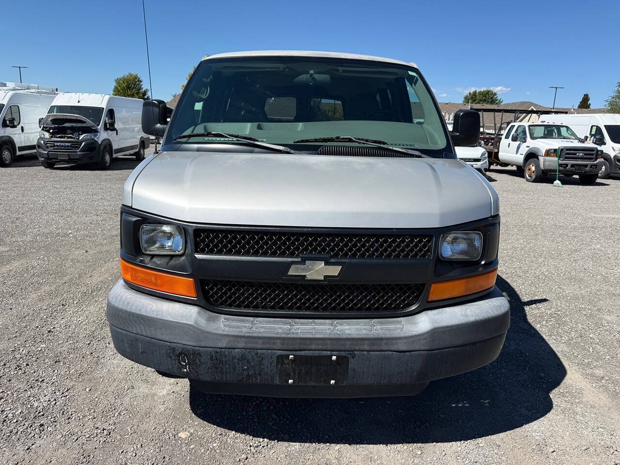 Used 2005 Chevrolet Express 2500 Passenger RWD image 8