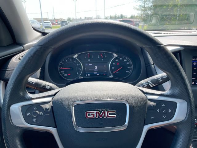 Used 2024 GMC Terrain SLE w/ Driver Convenience Package FWD image 20