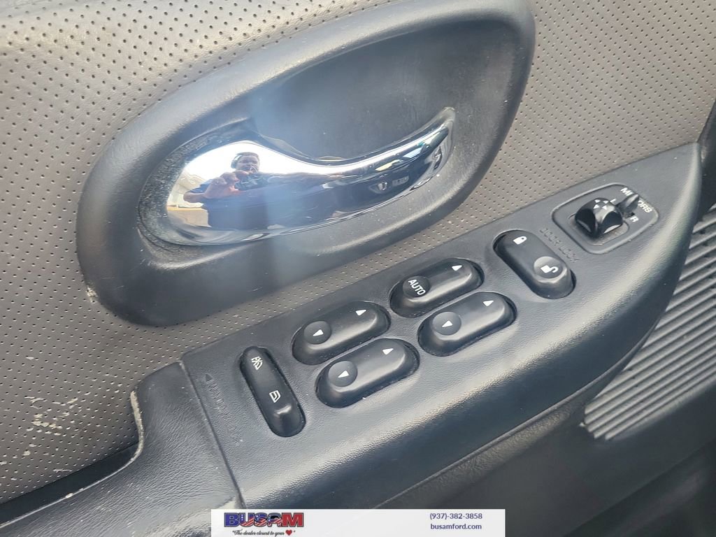 Used 2002 Ford F150 Harley-Davidson image 17