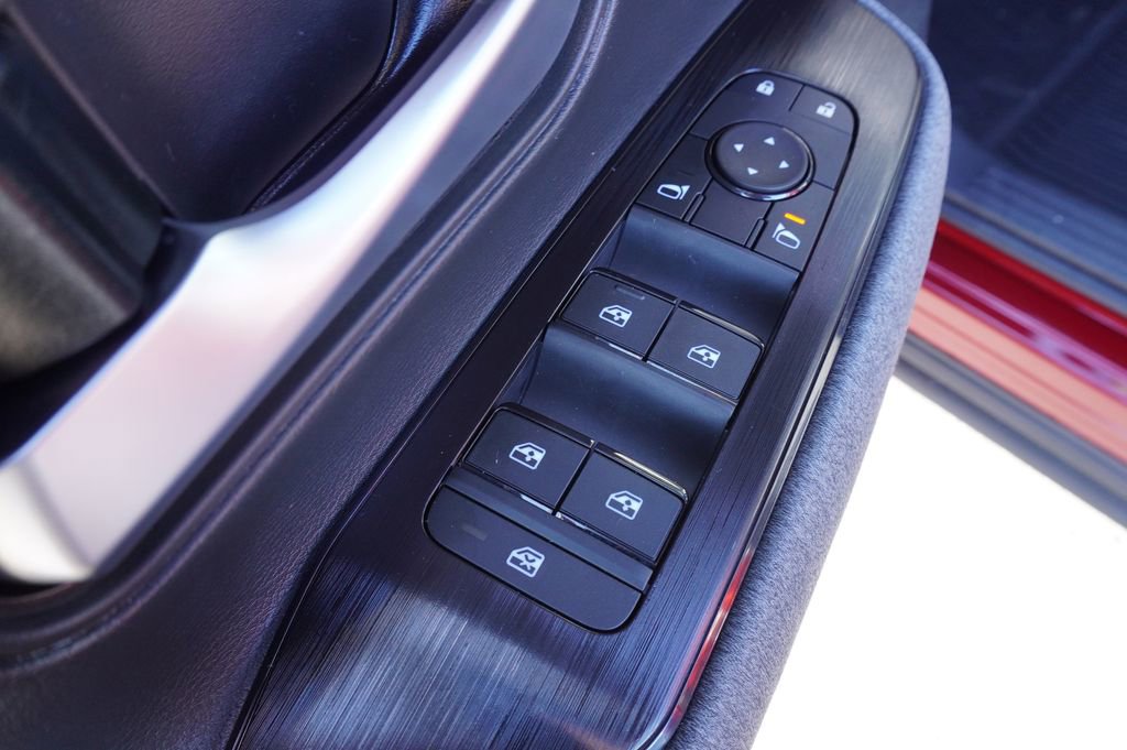 New 2026 Nissan Kicks SV w/ SV Premium Package FWD image 16