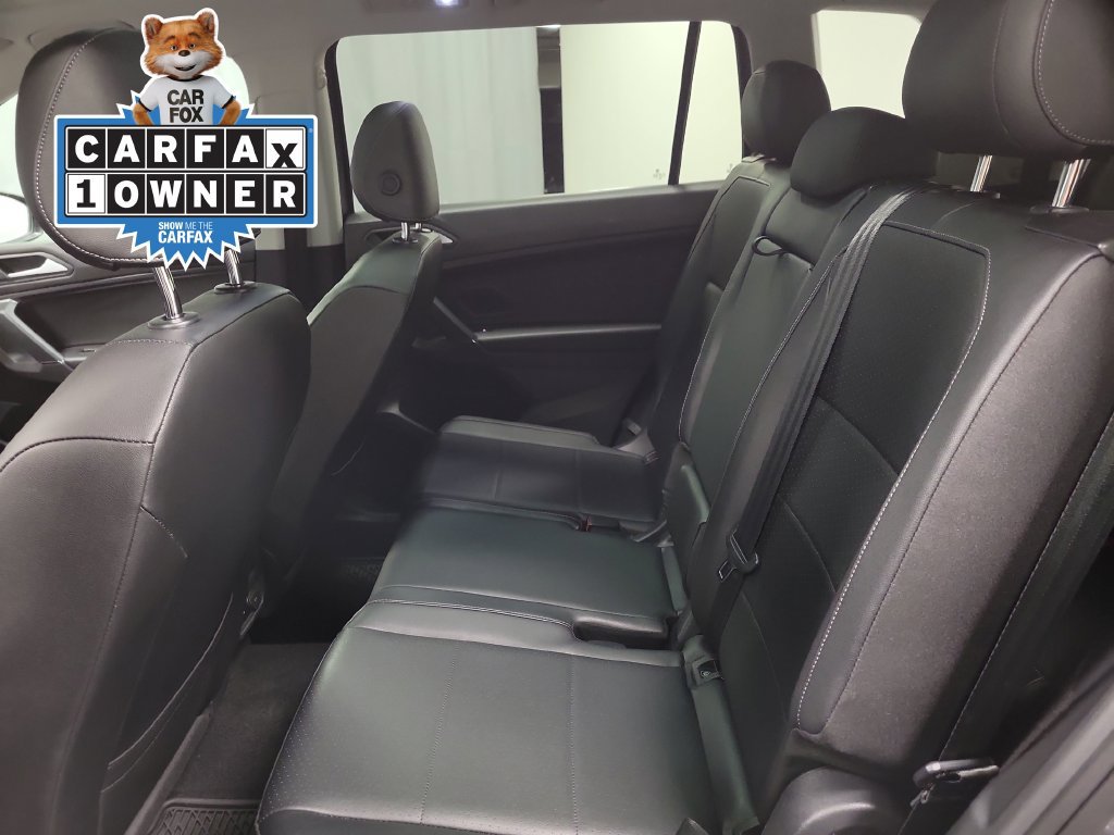 Used 2020 Volkswagen Tiguan SE w/ Panoramic Sunroof Package FWD image 31