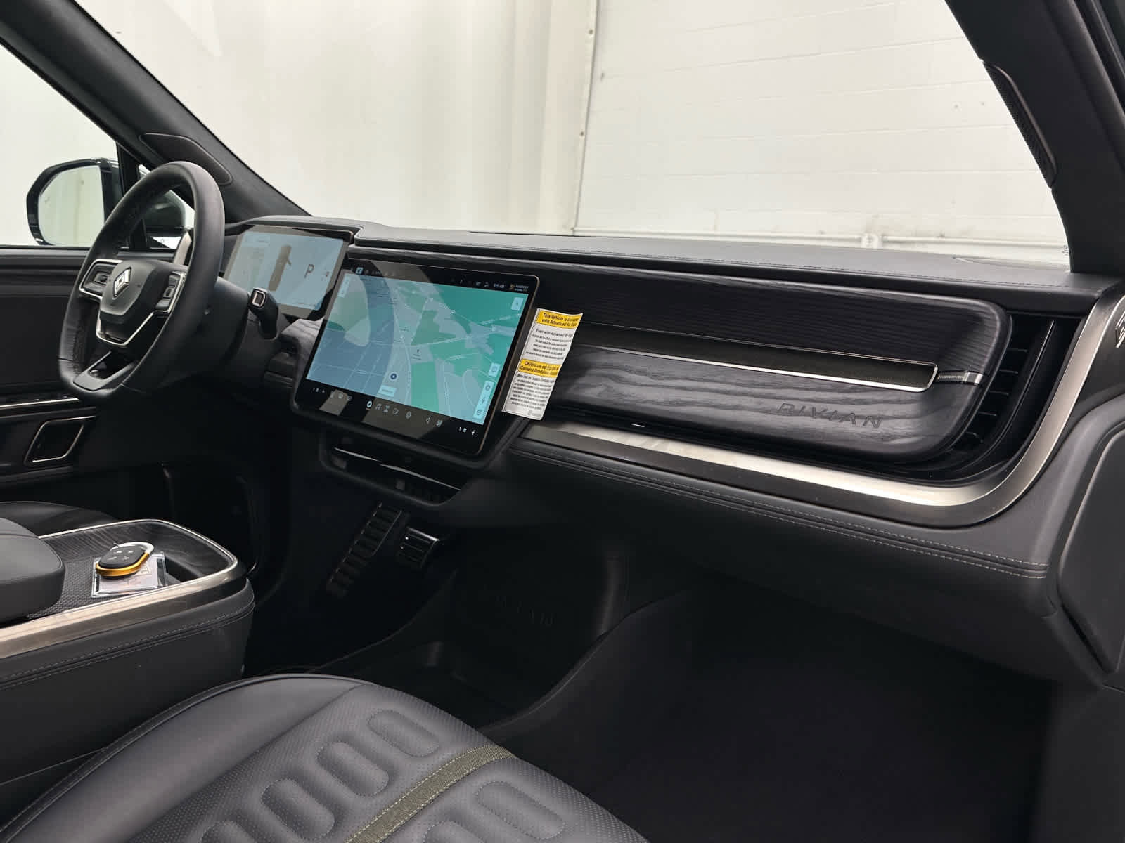 Used 2024 Rivian R1S Adventure image 18