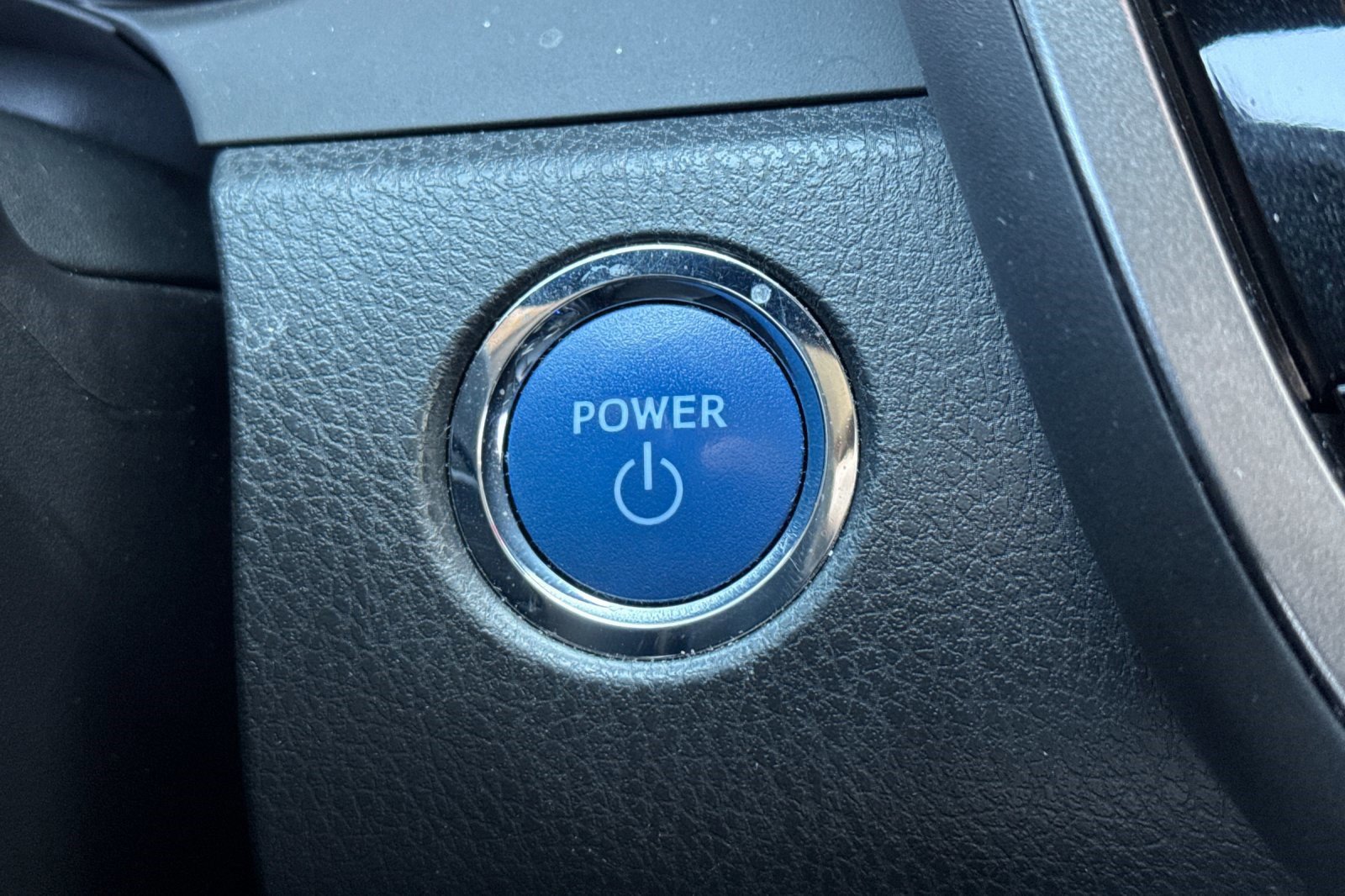 Certified 2022 Toyota Camry XSE FWD image 32