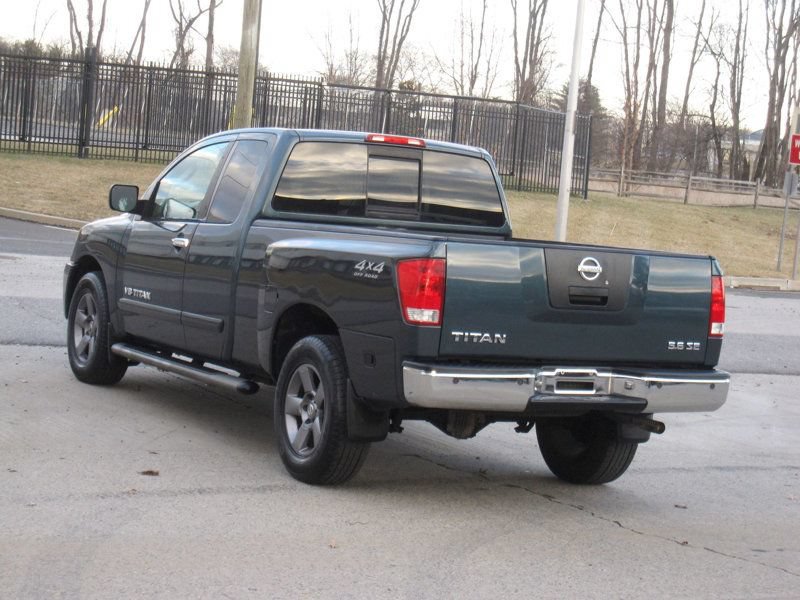 Used 2005 Nissan Titan SE AWD/4WD image 13