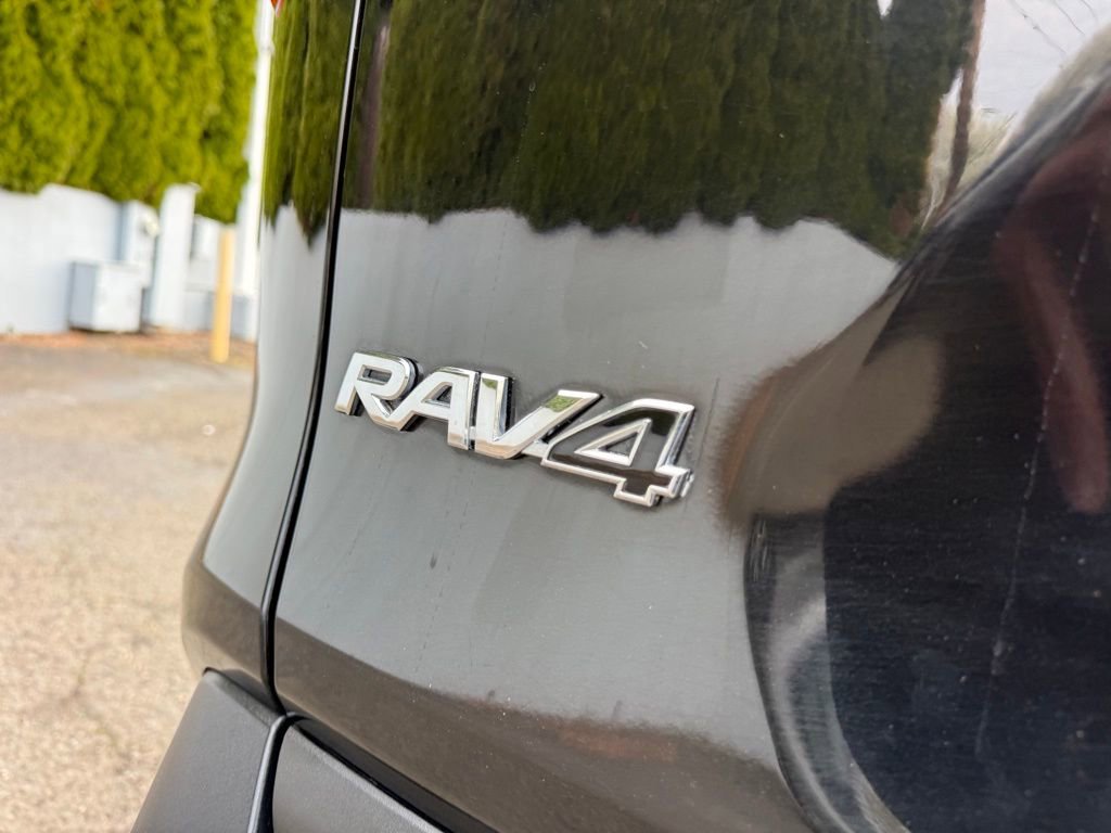 Certified 2025 Toyota RAV4 XLE image 7