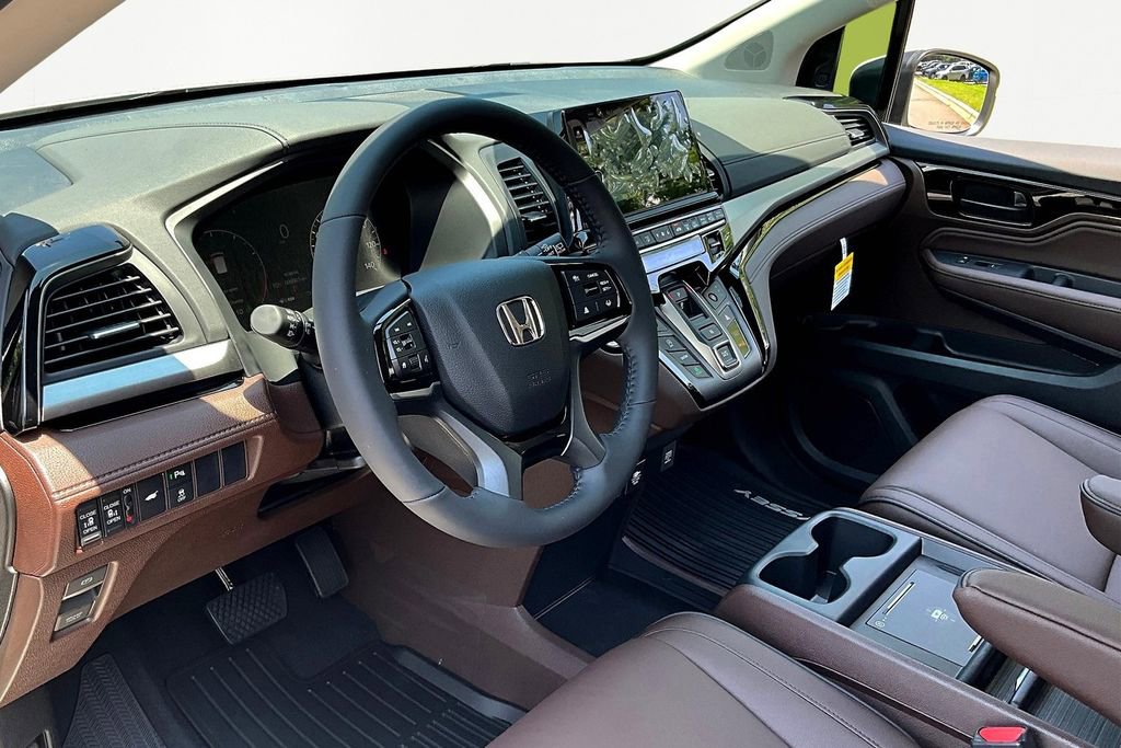 New 2026 Honda Odyssey Touring image 8