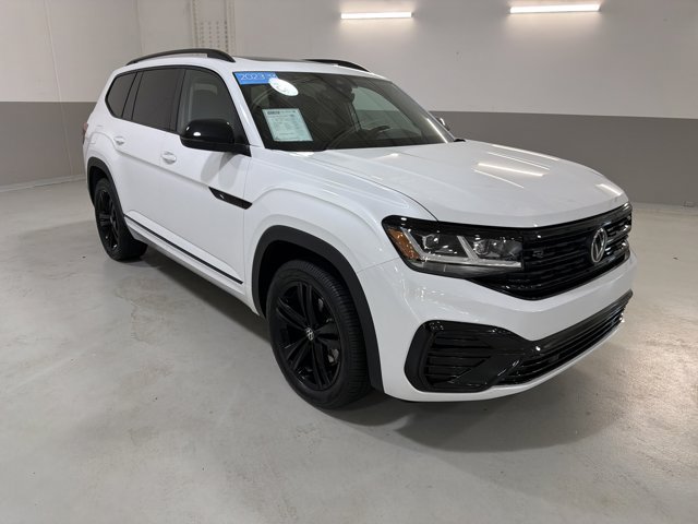 Certified 2023 Volkswagen Atlas SEL R-Line AWD/4WD image 4