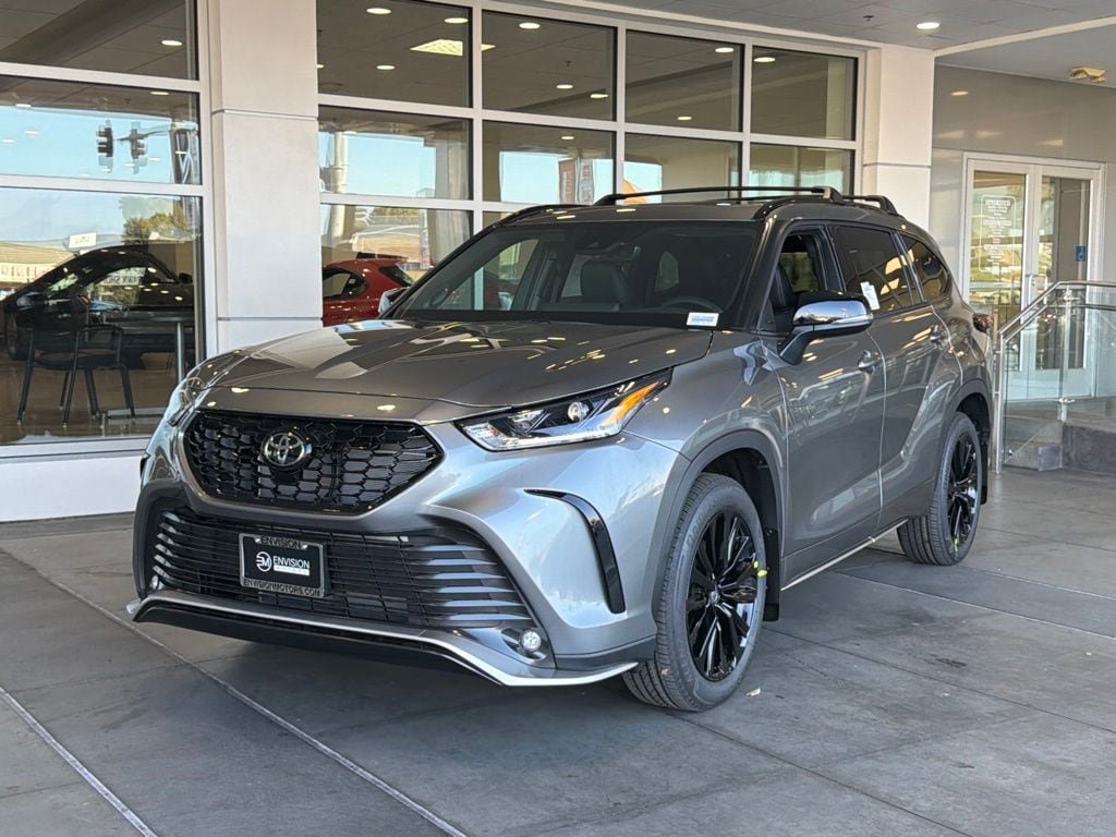 New 2026 Toyota Highlander XSE AWD/4WD image 2