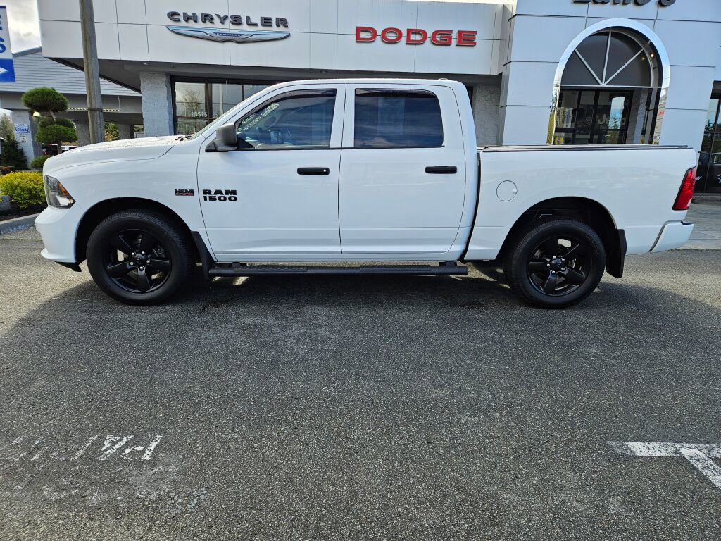 Used 2017 RAM 1500 Express w/ Express Value Package AWD/4WD image 2