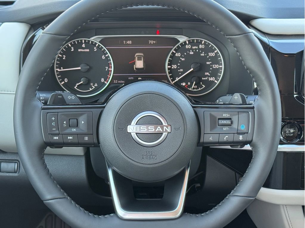New 2025 Nissan Pathfinder SL w/ Black Appearance Package image 11