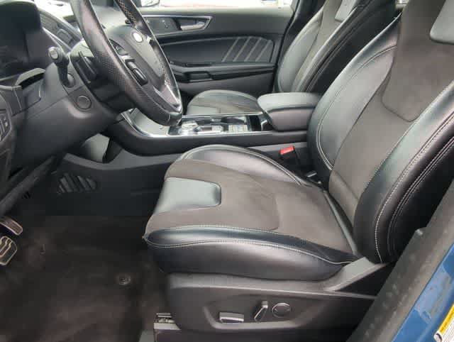 Used 2019 Ford Edge ST w/ Equipment Group 401A AWD/4WD image 16