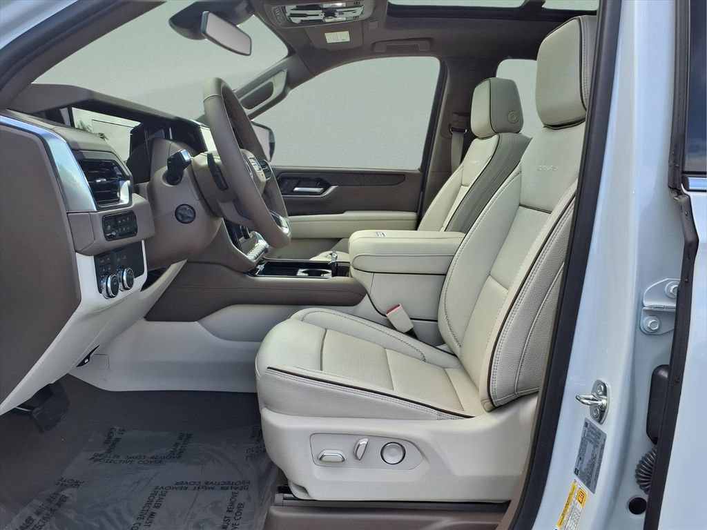 Certified 2026 GMC Yukon Denali w/ Sun & Power Step Package AWD/4WD image 11