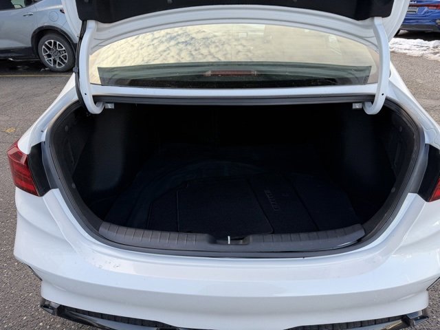 Used 2023 Kia Forte GT-Line w/ GT-Line Technology Package image 9