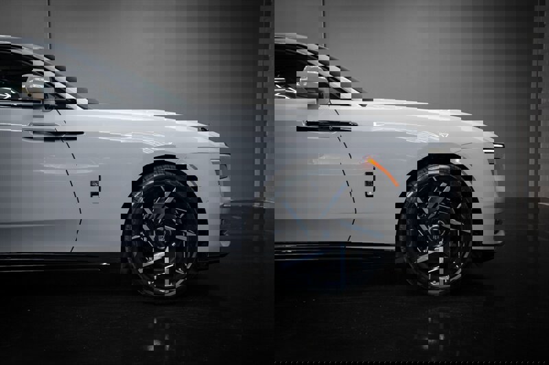 Used 2025 Rolls-Royce Spectre Black Badge w/ Spectre Enhancement Package image 21