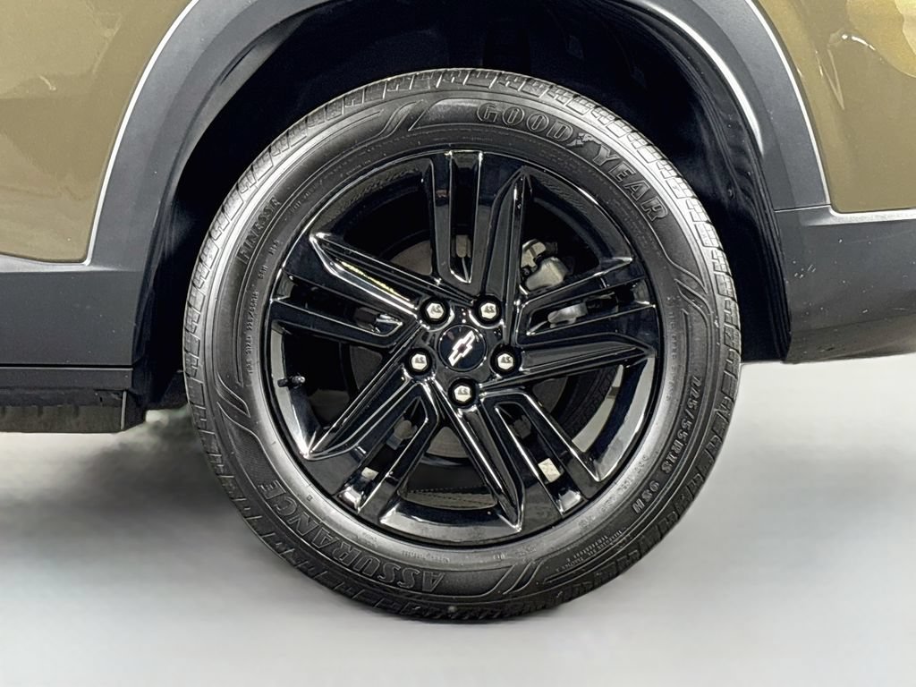 Certified 2024 Chevrolet Trax ACTIV w/ Sunroof Package FWD image 33