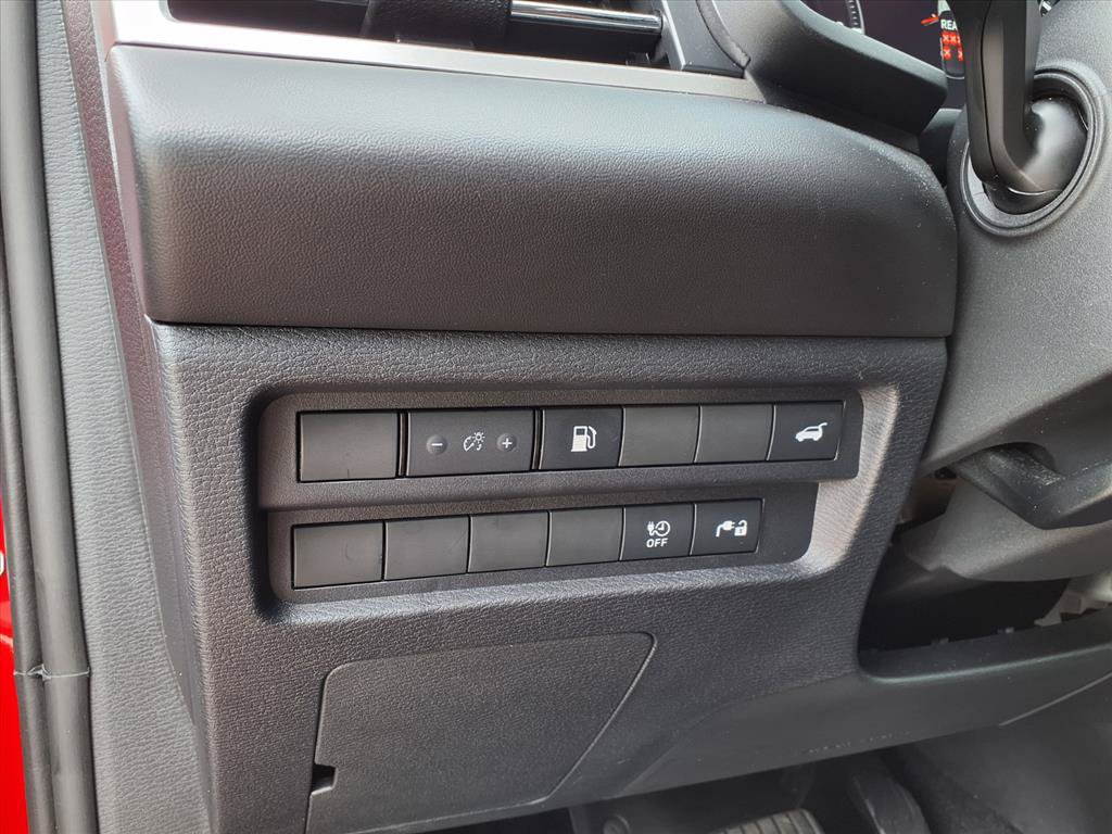Used 2025 Mitsubishi Outlander 4WD Plug-In Hybrid image 20
