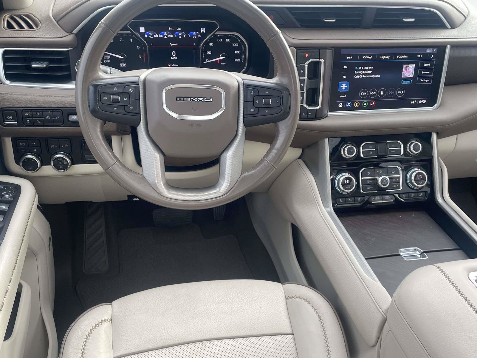 Used 2021 GMC Yukon Denali w/ Denali Ultimate Package AWD/4WD image 30