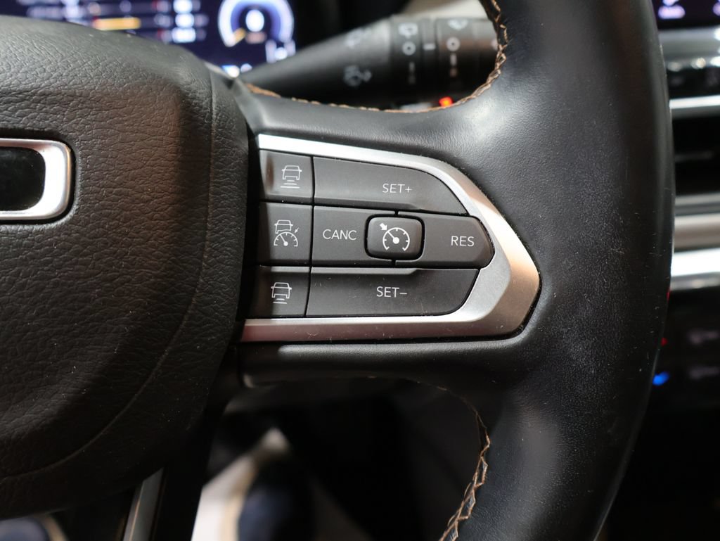 Used 2022 Jeep Compass Limited w/ Elite Group AWD/4WD image 37