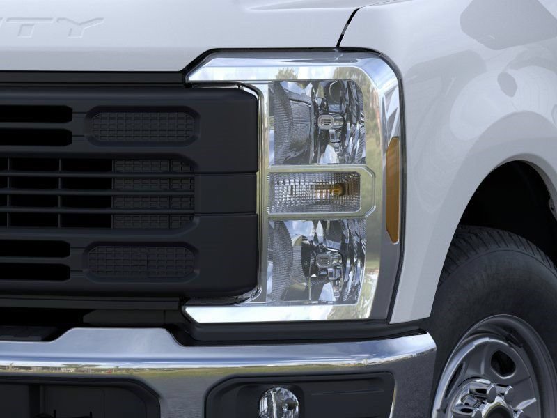 New 2026 Ford F250 XL w/ XL Chrome Package RWD image 18