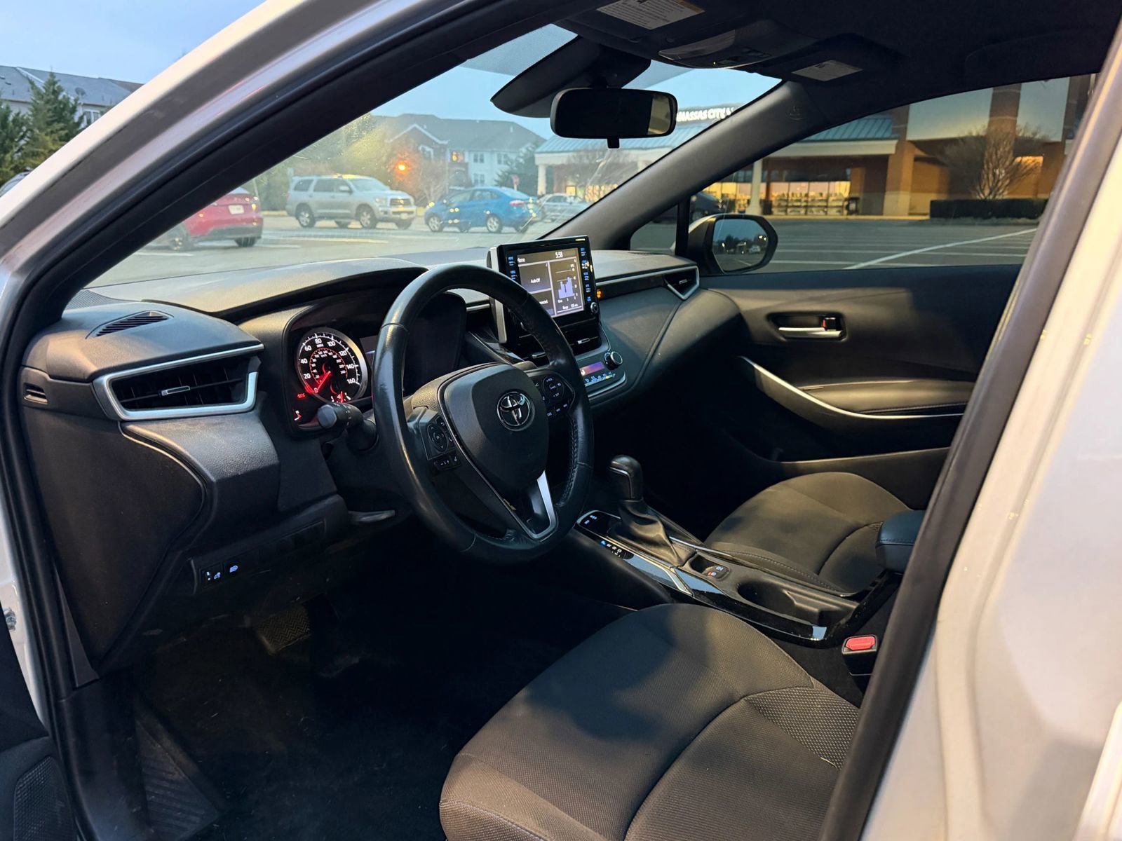 Used 2020 Toyota Corolla SE image 10
