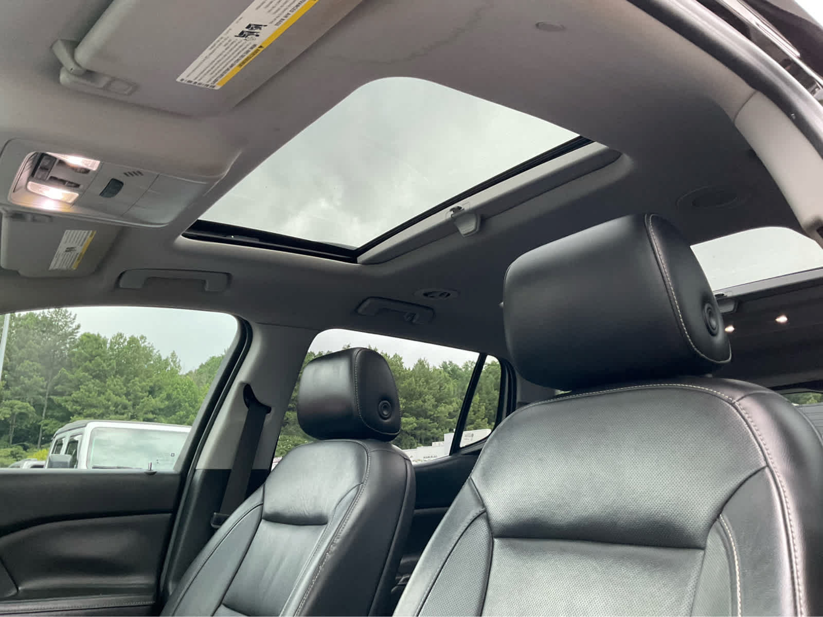 Used 2018 GMC Acadia SLT FWD image 22